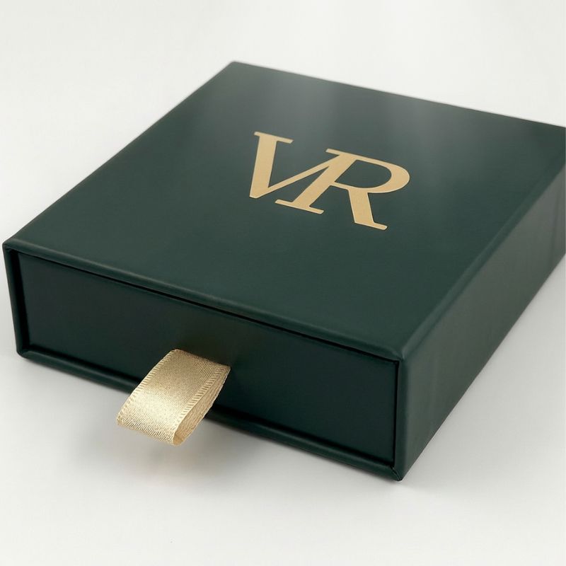 MOVE IN SILENCE - IT´S CONFIDENCE